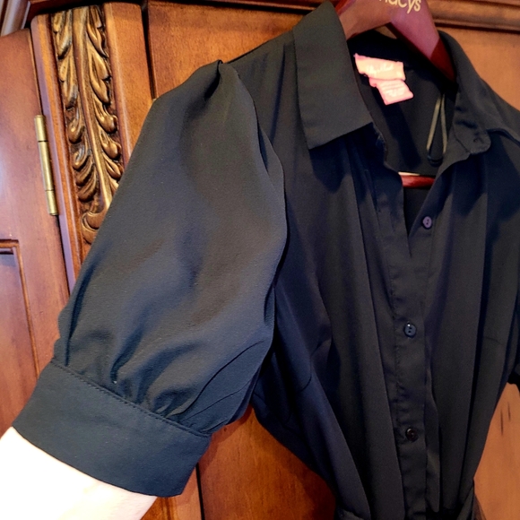 ❤️❤️ Tres Chic-Black Dress-Size M-Short Puffy Sleeves-Tule-See Through Bottom - Picture 8 of 12